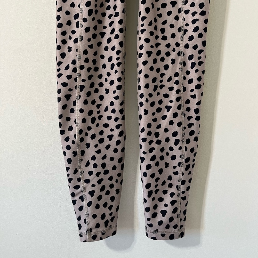 Gilly Hicks Find Your Happy Place Brown Leopard Print Pocket High Rise Leggings - Picture 8 of 12